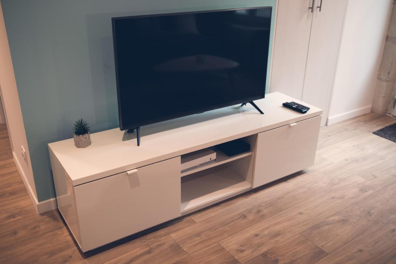 Les Belles Pierres - Hypercentre Apartment Амбоаз Екстериор снимка