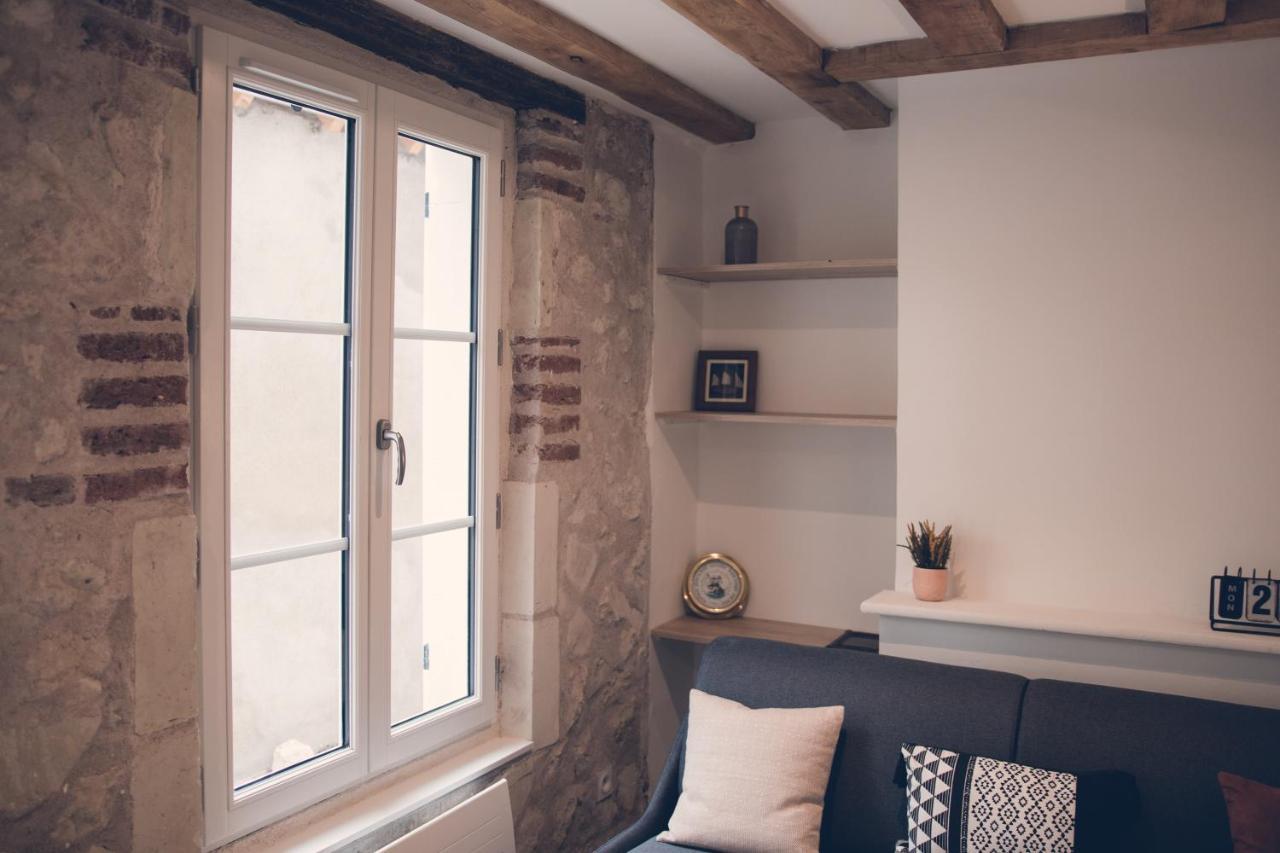 Les Belles Pierres - Hypercentre Apartment Амбоаз Екстериор снимка