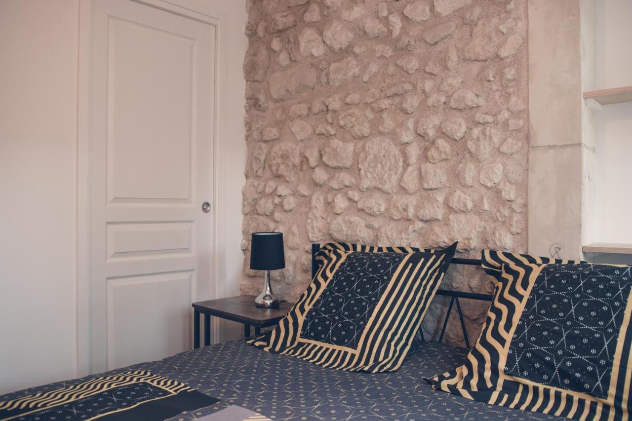 Les Belles Pierres - Hypercentre Apartment Амбоаз Екстериор снимка